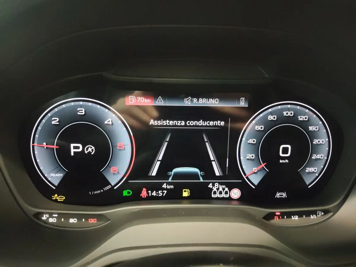Audi Q2 nuova a Modena (9)