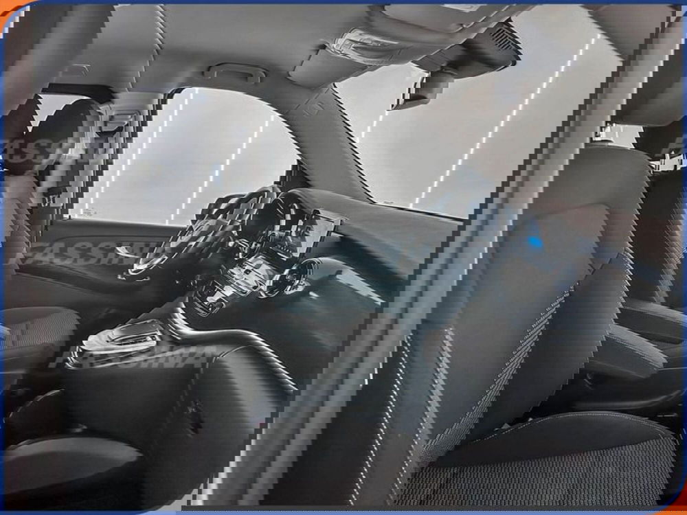 Mercedes-Benz Classe V usata a Milano (16)