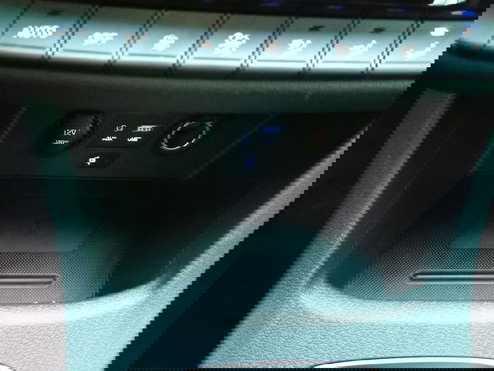 Hyundai i30 Station Wagon usata a Bari (13)