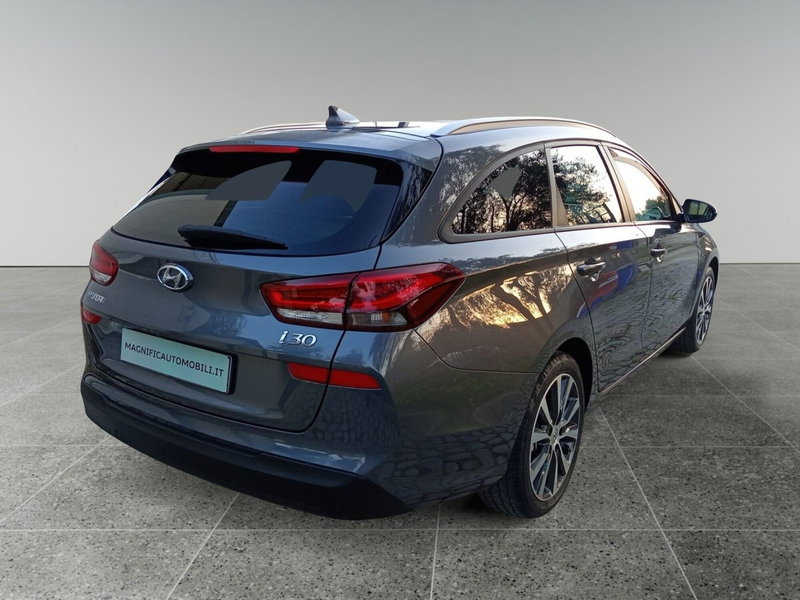 Hyundai i30 Station Wagon usata a Bari (2)