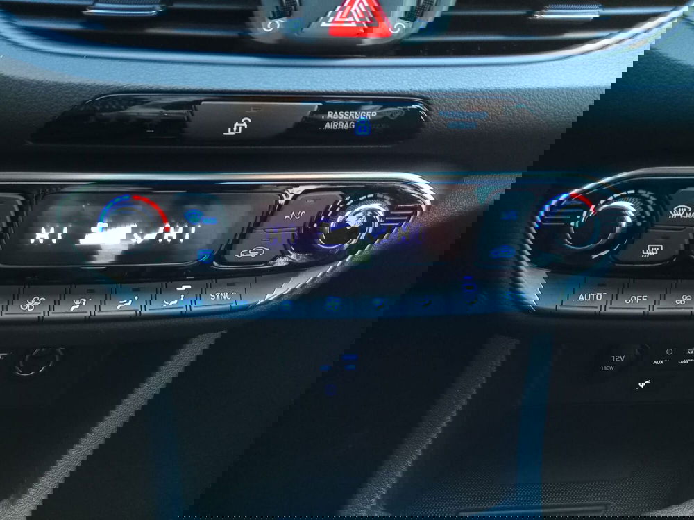 Hyundai i30 Station Wagon usata a Bari (6)