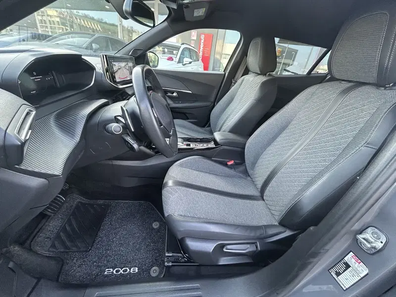 Peugeot 2008 usata a Modena (19)