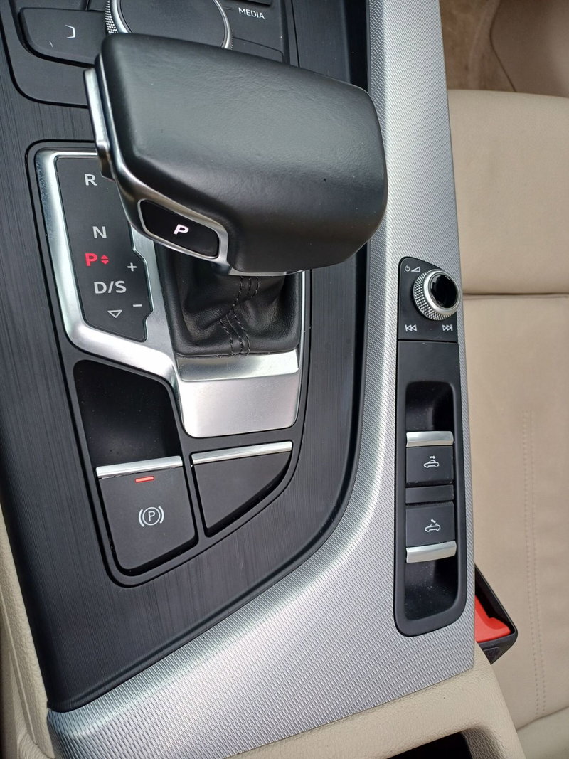Audi A5 Cabrio usata a Modena (18)