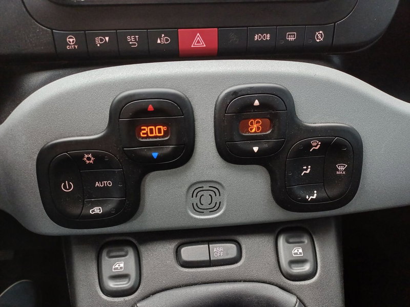 Fiat Panda Cross usata a Modena (13)