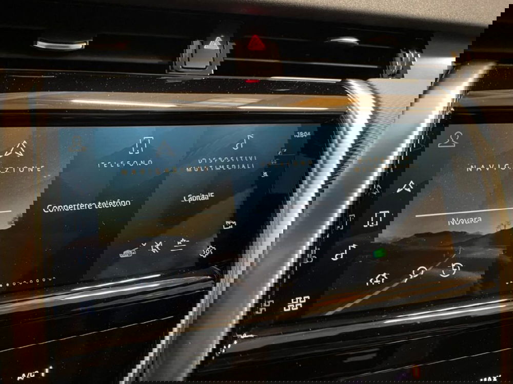 Land Rover Discovery Sport usata a Novara (11)