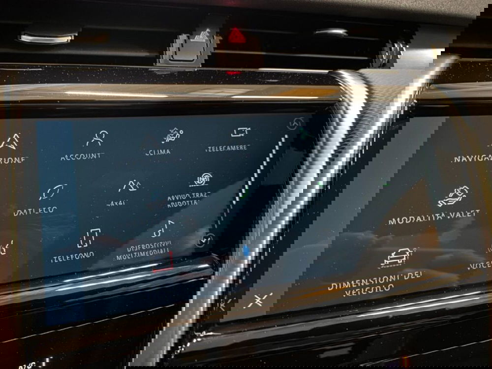 Land Rover Discovery Sport usata a Novara (15)