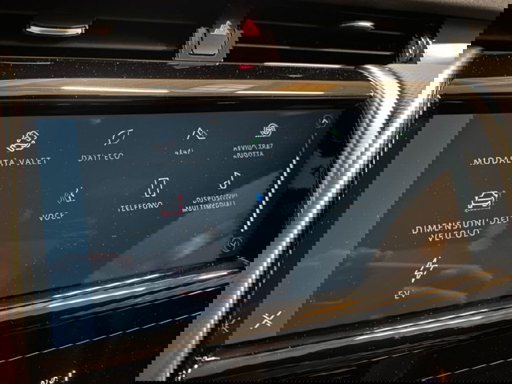 Land Rover Discovery Sport usata a Novara (16)