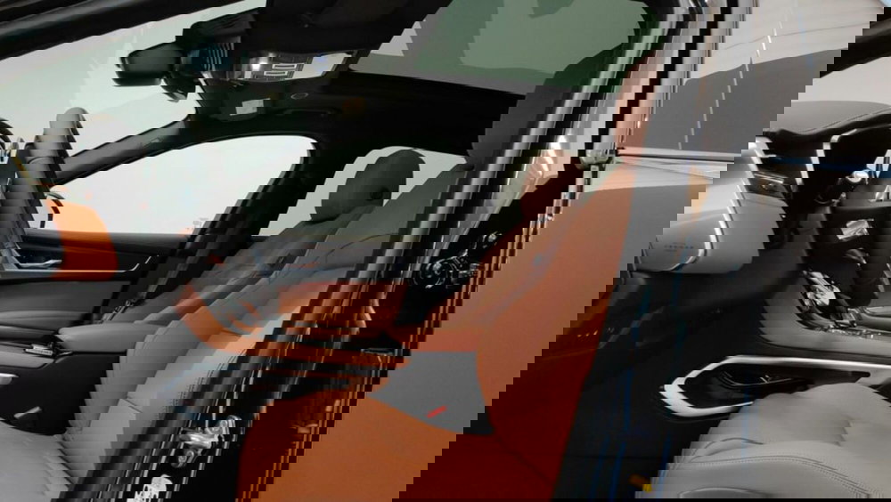 Jaguar F-Pace usata a Novara (20)