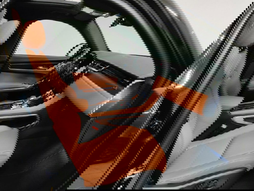 Jaguar F-Pace usata a Novara (3)