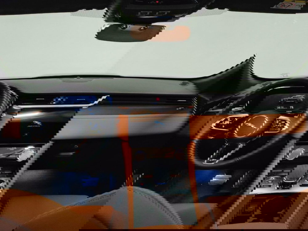 Jaguar F-Pace usata a Novara (4)