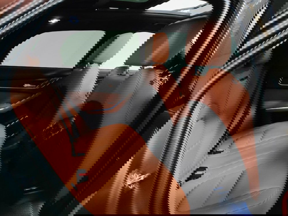 Jaguar F-Pace usata a Novara (5)