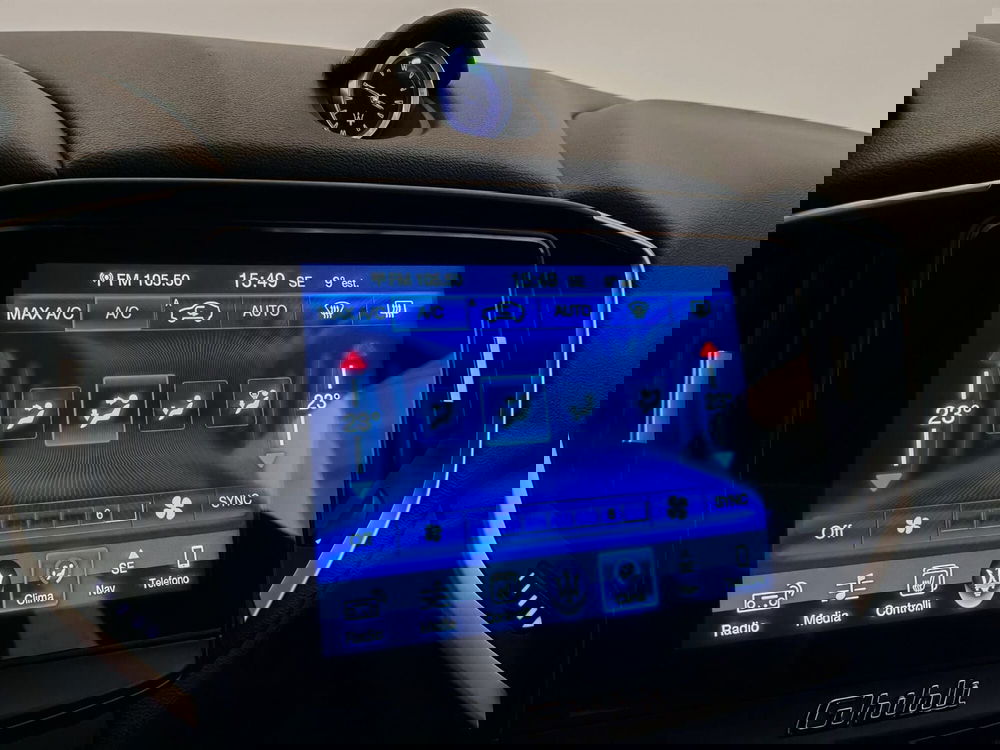 Maserati Ghibli usata a Novara (14)