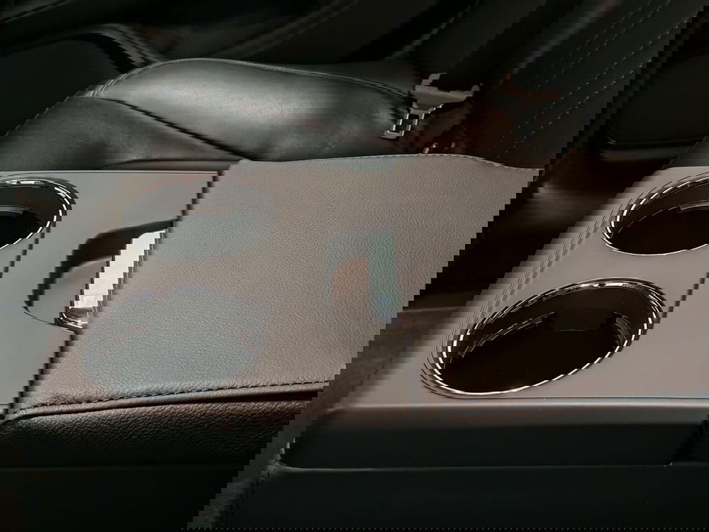 Maserati Ghibli usata a Novara (18)