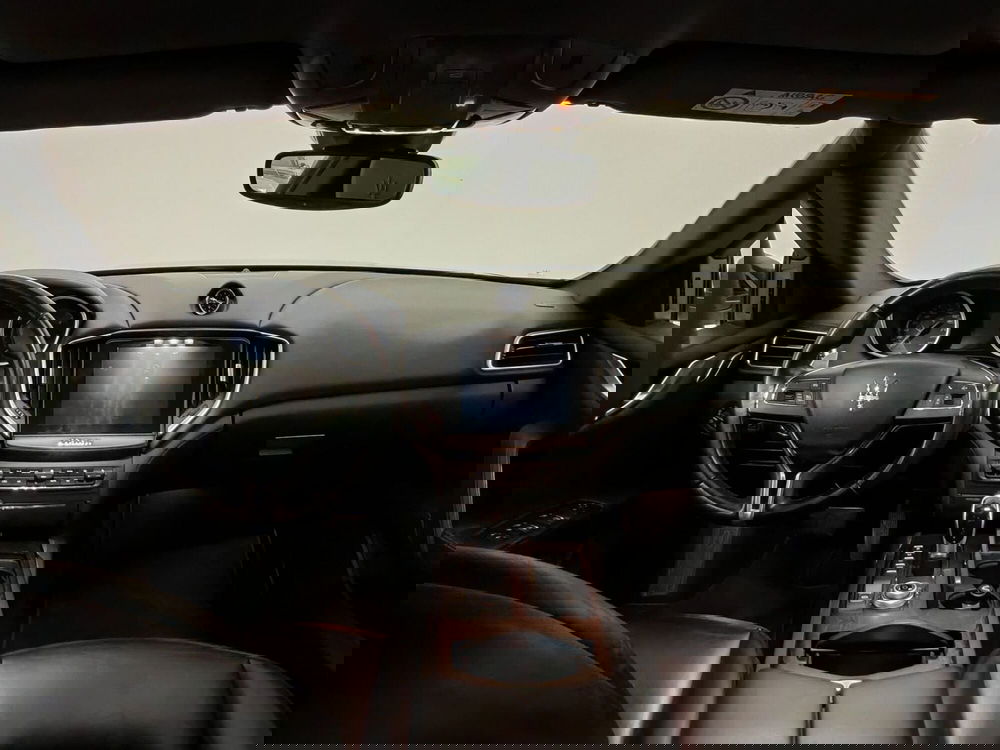 Maserati Ghibli usata a Novara (4)
