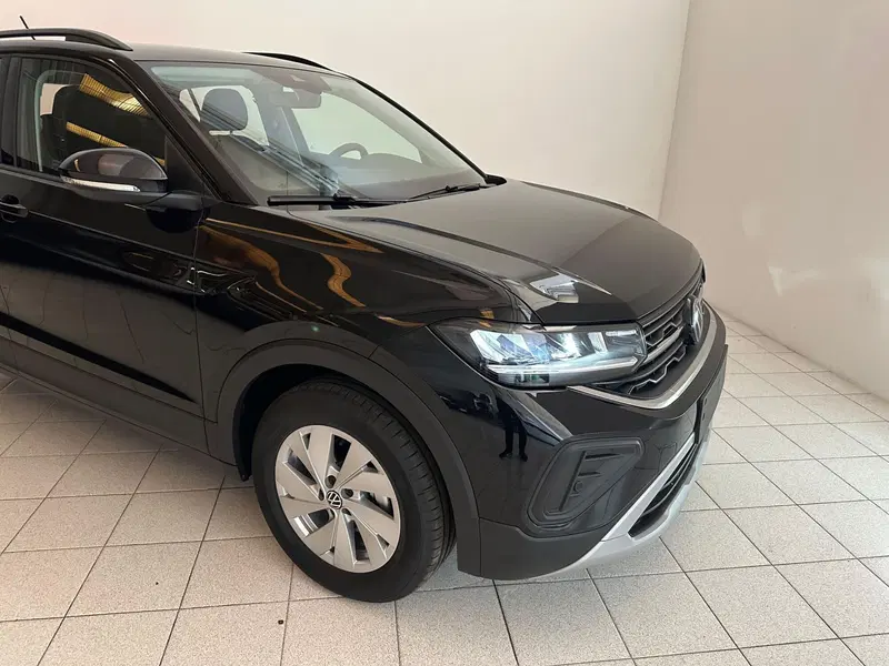 Volkswagen T-Cross nuova a Novara (20)