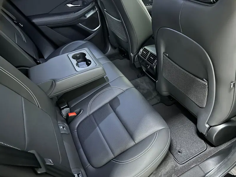 Jaguar E-Pace usata a Novara (13)