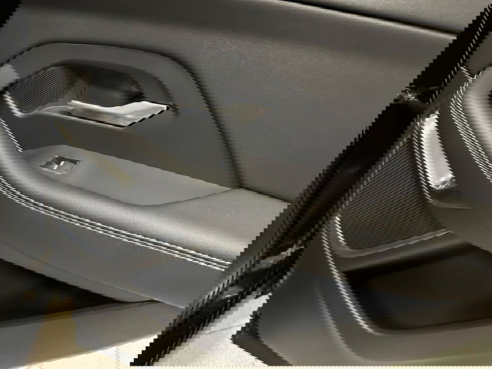 Jaguar E-Pace usata a Novara (14)