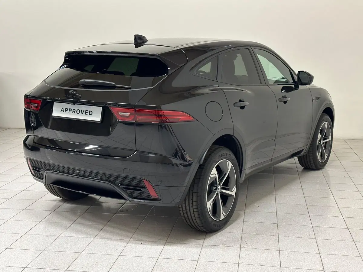 Jaguar E-Pace usata a Novara (2)