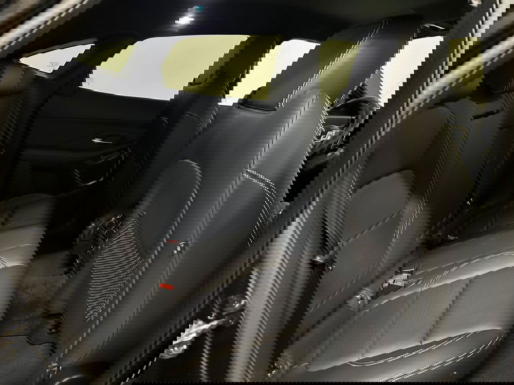 Jaguar E-Pace usata a Novara (5)