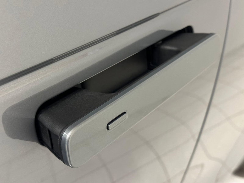 Land Rover Range Rover Velar usata a Novara (12)