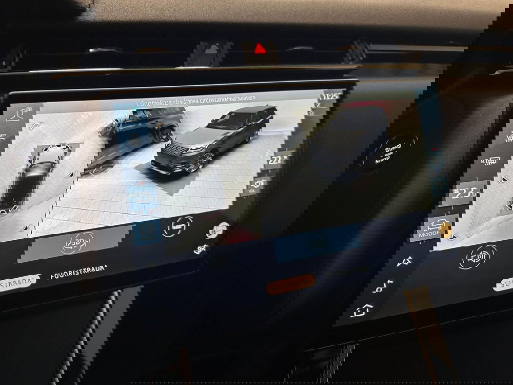 Land Rover Range Rover Velar usata a Novara (18)