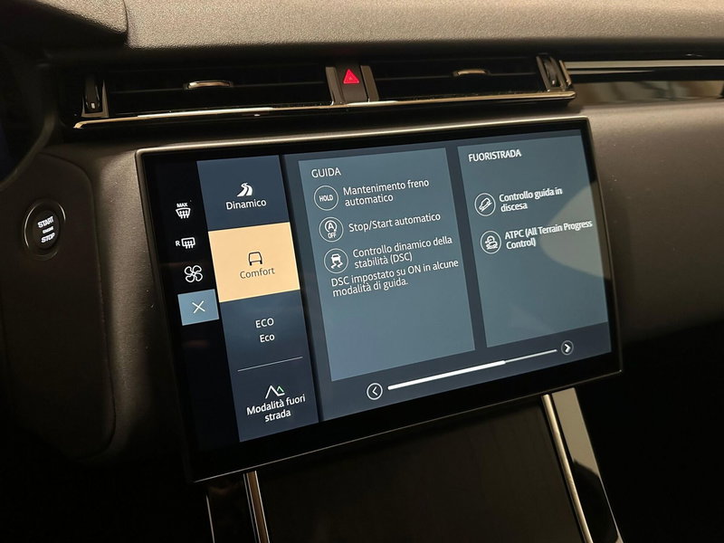 Land Rover Range Rover Velar usata a Novara (20)