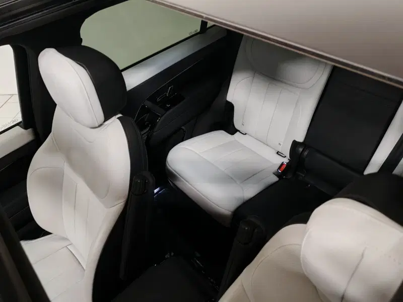Land Rover Range Rover Sport usata a Novara (14)