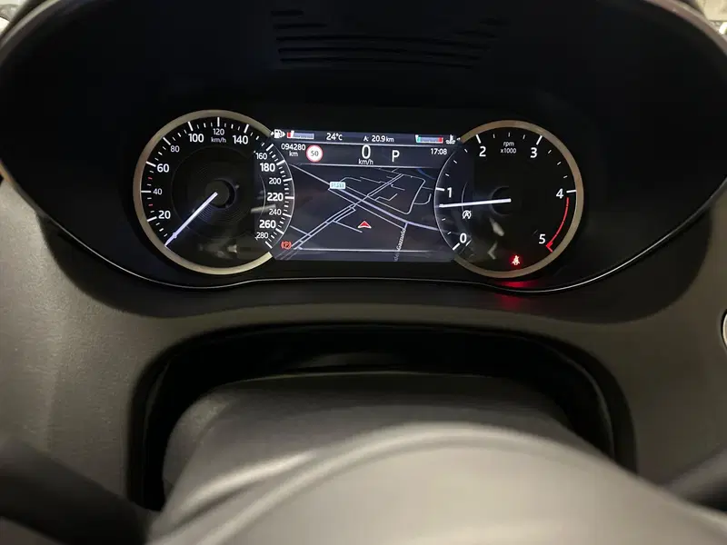 Jaguar E-Pace usata a Novara (13)