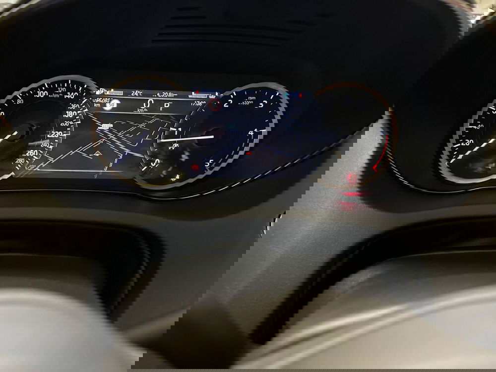 Jaguar E-Pace usata a Novara (13)