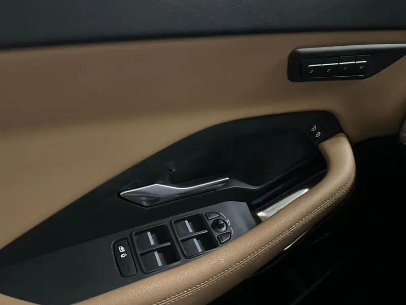 Jaguar E-Pace usata a Novara (18)