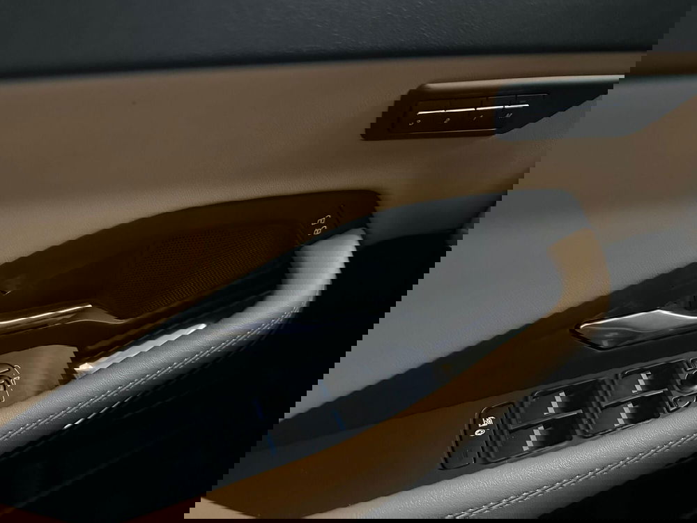 Jaguar E-Pace usata a Novara (18)