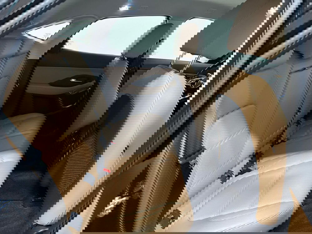 Jaguar E-Pace usata a Novara (5)