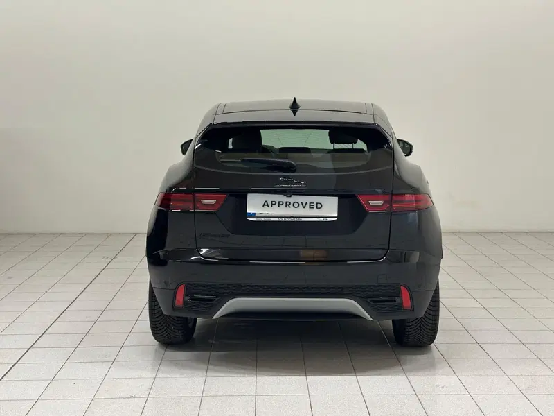 Jaguar E-Pace usata a Novara (7)