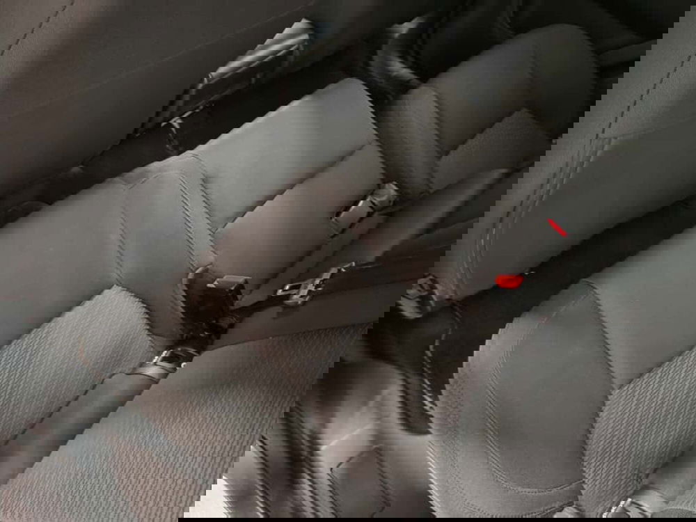 Land Rover Discovery Sport usata a Novara (12)