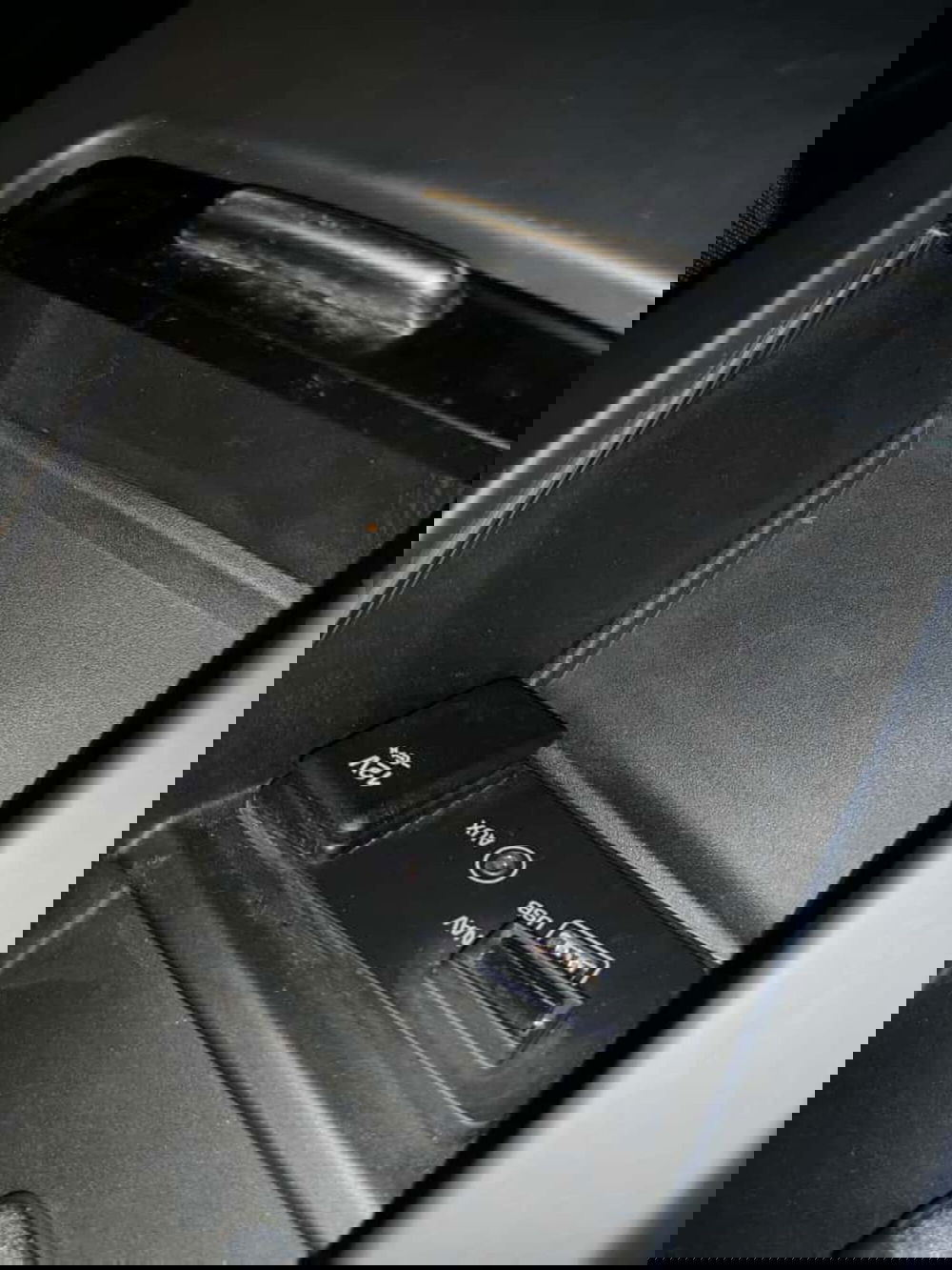 Land Rover Discovery Sport usata a Novara (17)