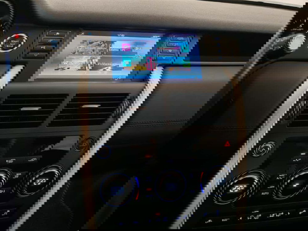 Land Rover Discovery Sport usata a Novara (18)