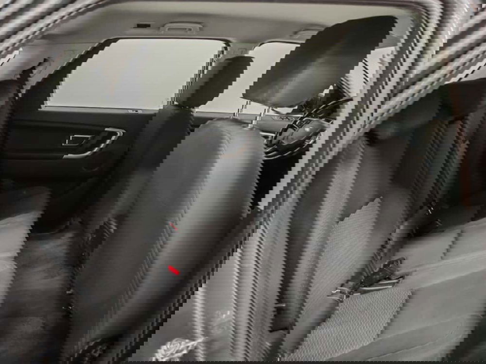 Land Rover Discovery Sport usata a Novara (5)