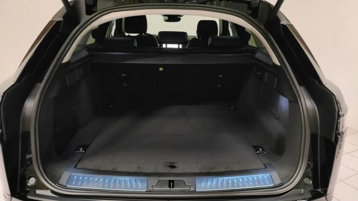 Land Rover Range Rover Velar usata a Novara (19)