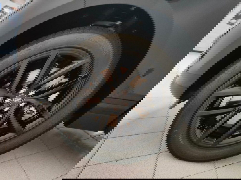 Land Rover Range Rover Velar usata a Novara (9)