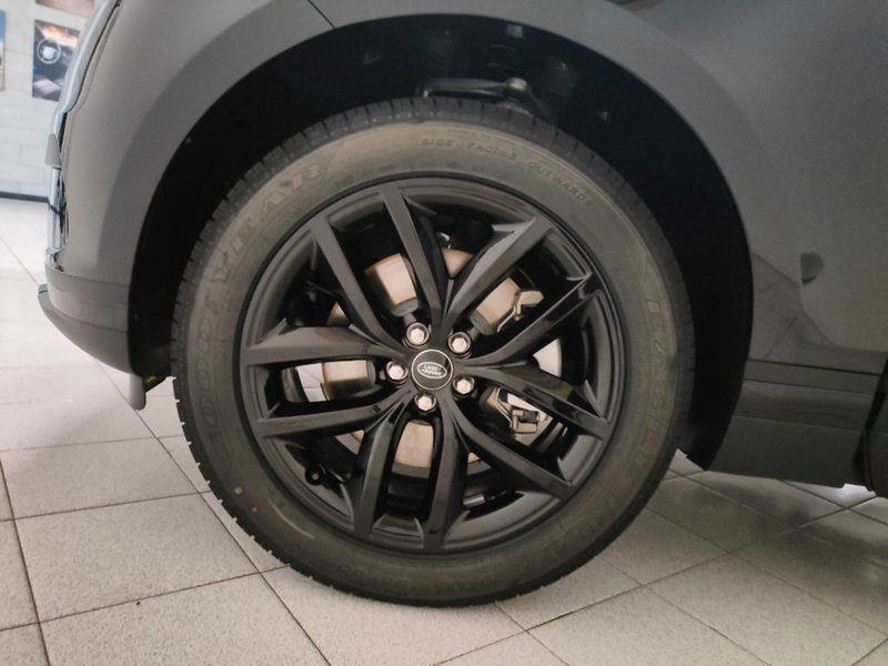 Land Rover Range Rover Velar usata a Novara (9)