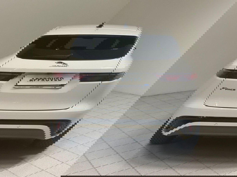 Jaguar F-Pace usata a Novara (6)