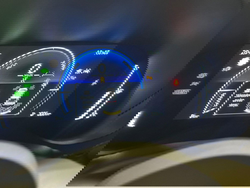 Toyota Yaris Cross nuova a Novara (20)