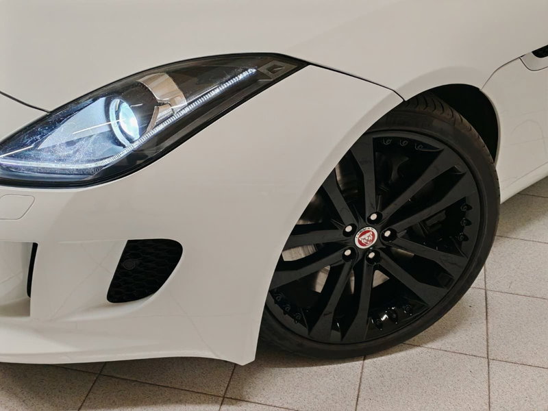 Jaguar F-Type Coupé usata a Novara (10)