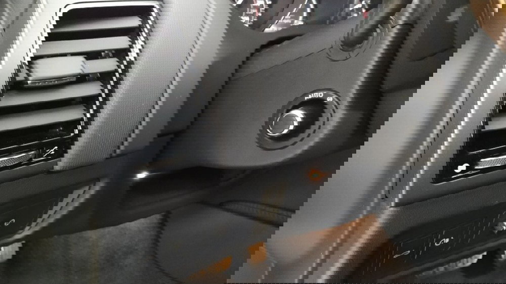 Jaguar F-Type Coupé usata a Novara (13)