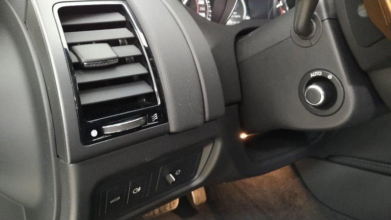 Jaguar F-Type Coupé usata a Novara (13)