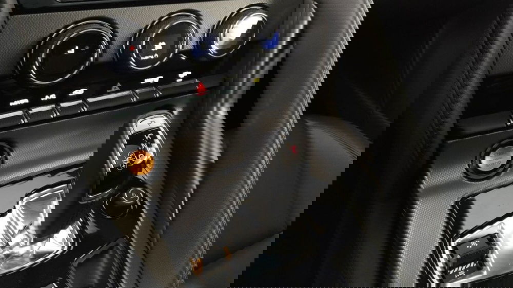 Jaguar F-Type Coupé usata a Novara (15)