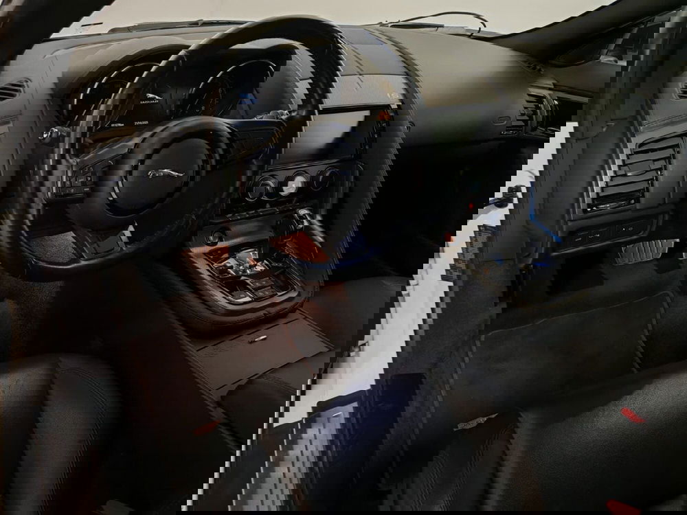 Jaguar F-Type Coupé usata a Novara (4)