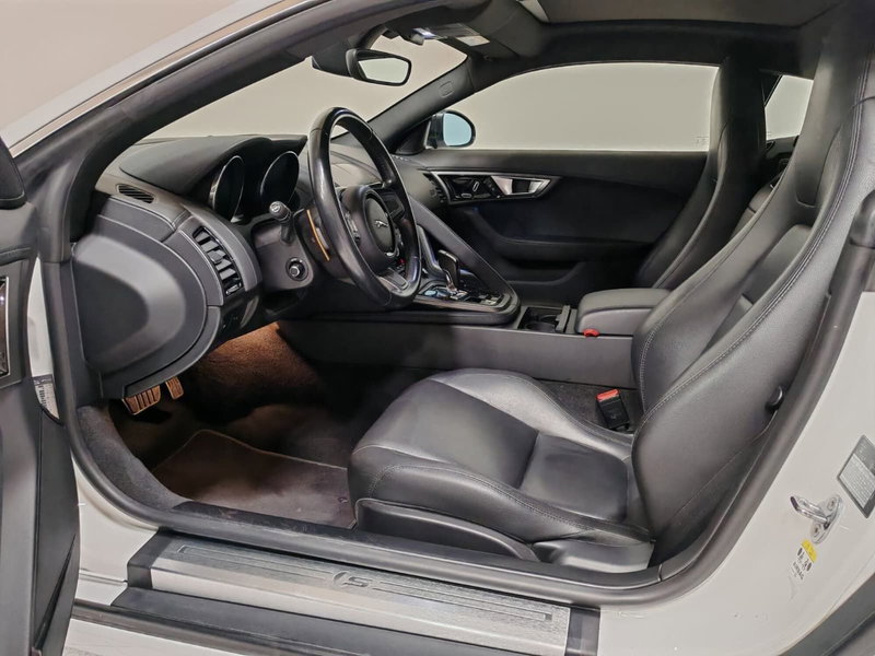 Jaguar F-Type Coupé usata a Novara (5)