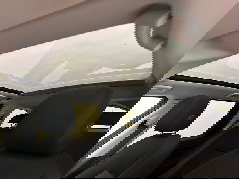 Land Rover Discovery Sport usata a Novara (10)