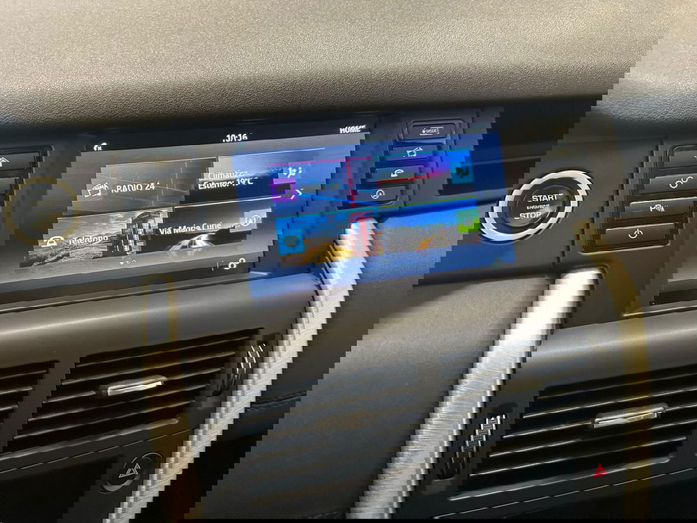 Land Rover Discovery Sport usata a Novara (13)